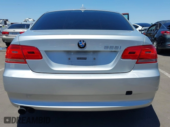 2007 BMW 3 Series 328i with VIN WBAWV13517PK48040, listed as a IAAI auction lot 42588220 with 134,369 mi miles and . Bid and sale history available at DreamBid. Image 16.