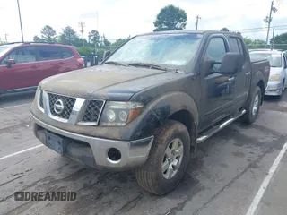 2006 Nissan Frontier SE z VIN 1N6AD07W86C457386, wystawiony jako IAAI lot #42263208 z przebiegiem 169 768 mil mil oraz . Historia ofert i sprzedaży dostępna na DreamBid. Obrazek 2.