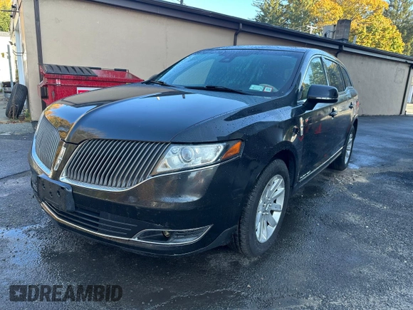 2015 Lincoln MKT with VIN 2LMHJ5NK0FBL03293, listed as a Copart auction lot 46986795 with 115,725 mi miles and Clean Title. Bid and sale history available at DreamBid. Image 2.