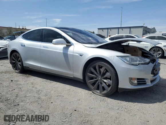 2014 Tesla Model S 60 with VIN 5YJSA1H11EFP49407, listed as a Copart auction lot 52215955 with 109,827 mi miles and Salvage Title. Bid and sale history available at DreamBid. Image 4.