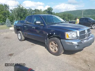 2005 Dodge Dakota SLT with VIN 1D7HW48N05S227232, listed as a IAAI auction lot 42816124 with 187,080 mi miles and . Bid and sale history available at DreamBid. Image 1.