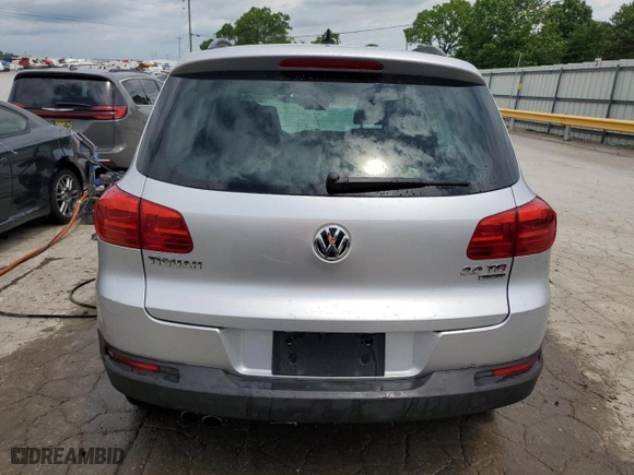 2015 Volkswagen Tiguan S with VIN WVGBV7AX7FW550506, listed as a Copart auction lot 53919364 with 142,207 mi miles and Salvage Title. Bid and sale history available at carsss.com. Image 6.
