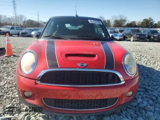 2010 MINI Convertible S z VIN WMWMS3C57ATZ85589, wystawiony jako Copart lot #41797795 z przebiegiem 128 059 mil mil oraz Czysty tytuł • Clean title. Historia ofert i sprzedaży dostępna na DreamBid. Obrazek 5.