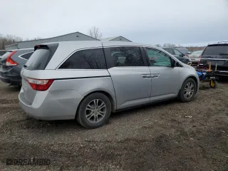 2011 Honda Odyssey EX with VIN 5FNRL5H44BB503277, listed as a Copart auction lot 48213655 with 289,542 mi miles and Clean Title. Bid and sale history available at carsss.com. Image 3.