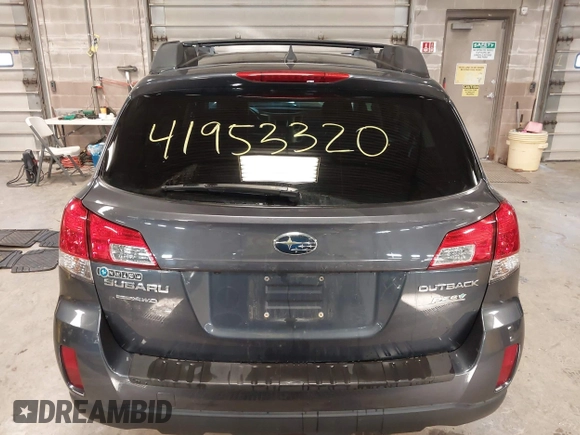 2014 Subaru Outback 2.5i Premium with VIN 4S4BRBDC4E3272518, listed as a IAAI auction lot 41953320 with 145,767 mi miles. Bid and sale history available at carsss.com. Image 16.