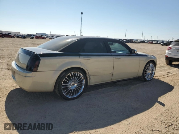 2005 Chrysler 300 with VIN 2C3AA53G55H182941, listed as a Copart auction lot 67077814 with 152,446 mi miles and Salvage Title. Bid and sale history available at carsss.com. Image 3.