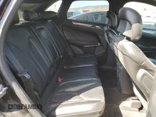 2019 Lincoln MKC Reserve with VIN 5LMCJ3C98KUL22377, listed as a Copart auction lot 52004595 with 60,074 mi miles and Salvage Title. Bid and sale history available at DreamBid. Image 11.