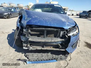 2019 Volvo XC60 R-Design with VIN LYVA22RM6KB313270, listed as a Copart auction lot 47315735 with 67,823 mi miles and Salvage Title. Bid and sale history available at carsss.com. Image 5.