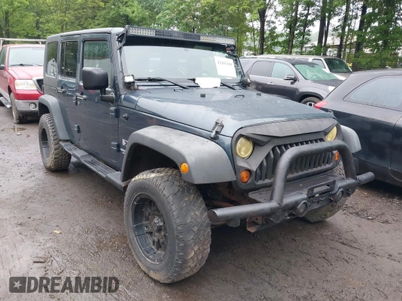 2008 Jeep Wrangler Unlimited X с VIN 1J4GA39178L588637, выставлен на аукционе IAAI как лот 42493509 с пробегом 85 601 миль миль и . История ставок и продаж доступна на DreamBid. Изображение 1.