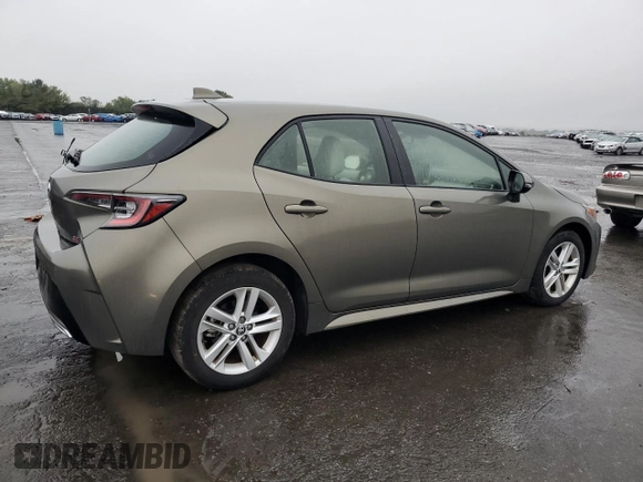 2020 Toyota Corolla Hatchback SE with VIN JTND4RBE0L3082765, listed as a Copart auction lot 73019994 with 11,035 mi miles and Salvage Title. Bid and sale history available at carsss.com. Image 3.