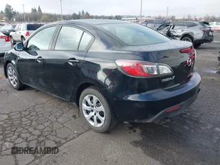2011 Mazda Mazda3 i Sport with VIN JM1BL1UG5B1459907, listed as a IAAI auction lot 41724612 with 154,008 mi miles. Bid and sale history available at carsss.com. Image 3.