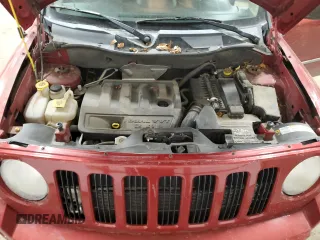 2010 Jeep Patriot Sport z VIN 1J4NF1GB5AD620526, wystawiony jako Copart lot #89088465 z przebiegiem 131 288 mil mil oraz Szkoda całkowita • Salvage title. Historia ofert i sprzedaży dostępna na DreamBid. Obrazek 12.