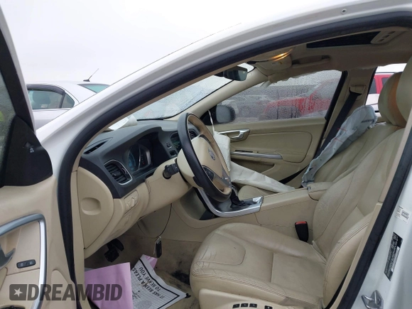 2015 Volvo S60 T5 Drive-E Premier с VIN YV140MFK3F1351631, выставлен на аукционе IAAI как лот 41558911 с пробегом 144 457 миль миль и . История ставок и продаж доступна на DreamBid. Изображение 5.