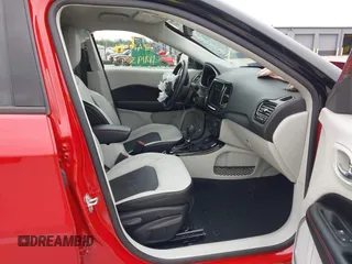 2021 Jeep Compass Limited with VIN 3C4NJDCB7MT555074, listed as a IAAI auction lot 41919369 with 29,525 mi miles and . Bid and sale history available at DreamBid. Image 5.