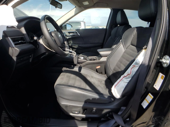 2024 Mitsubishi Outlander SE z VIN JA4J3VA88RZ061967, wystawiony jako Copart lot #50809405 z przebiegiem 14 737 mil mil oraz Szkoda całkowita • Salvage title. Historia ofert i sprzedaży dostępna na DreamBid. Obrazek 7.
