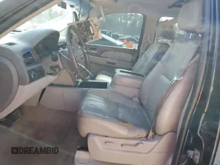 2007 GMC Yukon XL SLT with VIN 1GKFC16097J305052, listed as a Copart auction lot 45855725 with 211,610 mi miles and Salvage Title. Bid and sale history available at carsss.com. Image 7.