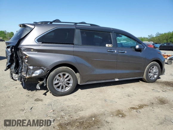 2024 Toyota Sienna XLE with VIN 5TDYSKFC1RS149845, listed as a Copart auction lot 54313515 with 10,753 mi miles and Salvage title. Bid and sale history available at DreamBid. Image 3.