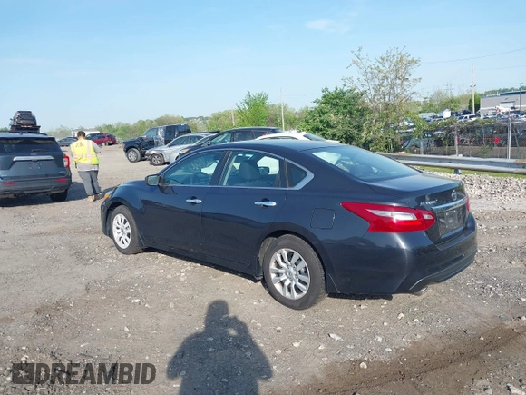 2018 Nissan Altima SV with VIN 1N4AL3AP0JC208507, listed as a IAAI auction lot 42171391 with 181,210 mi miles and . Bid and sale history available at carsss.com. Image 3.