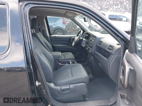 2013 Honda Ridgeline Sport z VIN 5FPYK1F74DB011010, wystawiony jako IAAI lot #42185036 z przebiegiem 80 438 mil mil oraz . Historia ofert i sprzedaży dostępna na DreamBid. Obrazek 5.