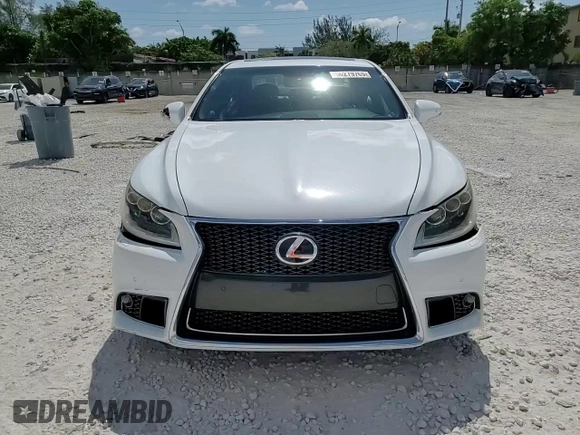 2013 Lexus LS 460 z VIN JTHBL5EF9D5119294, wystawiony jako Copart lot #56279765 z przebiegiem 200 349 mil mil oraz Szkoda całkowita • Salvage title. Historia ofert i sprzedaży dostępna na DreamBid. Obrazek 14.