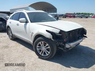 2017 Infiniti QX70 z VIN JN8CS1MW3HM415883, wystawiony jako IAAI lot #42018534 z przebiegiem 157 613 mil mil oraz . Historia ofert i sprzedaży dostępna na DreamBid. Obrazek 1.
