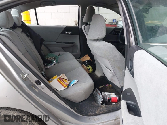 2013 Honda Accord LX z VIN 1HGCR2F32DA124787, wystawiony jako IAAI lot #41902262 z przebiegiem 122 803 mil mil oraz . Historia ofert i sprzedaży dostępna na DreamBid. Obrazek 8.