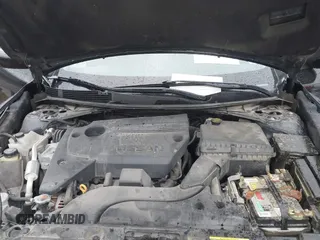 2018 Nissan Altima 2.5 SR with VIN 1N4AL3AP1JC131386, listed as a IAAI auction lot 41895828 with 58,912 mi miles. Bid and sale history available at carsss.com. Image 10.