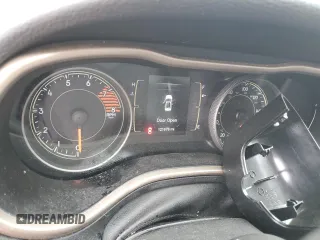 2016 Jeep Cherokee Latitude z VIN 1C4PJMCS9GW115686, wystawiony jako Copart lot #51826375 z przebiegiem 121 678 mil mil oraz Szkoda całkowita • Salvage title. Historia ofert i sprzedaży dostępna na DreamBid. Obrazek 9.