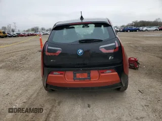 2015 BMW i3 z VIN WBY1Z4C56FV278503, wystawiony jako Copart lot #51533125 z przebiegiem 31 261 mil mil oraz Szkody całkowita. Historia ofert i sprzedaży dostępna na DreamBid. Obrazek 6.