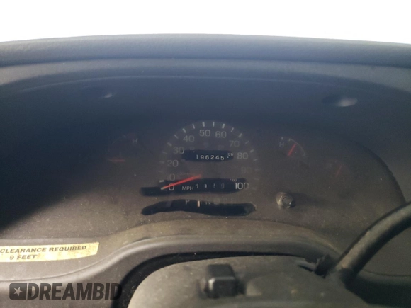 2003 Ford Econoline Passenger XL с VIN 1FBSS31L03HA96493, выставлен на аукционе Copart как лот 43443355 с пробегом 196 245 миль миль и Списание • Salvage title. История ставок и продаж доступна на DreamBid. Изображение 9.