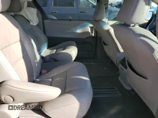 2017 Toyota Sienna XLE Auto Access Seat with VIN 5TDYZ3DC7HS872604, listed as a Copart auction lot 84915364 with 162,500 mi miles and Salvage Title. Bid and sale history available at DreamBid. Image 12.