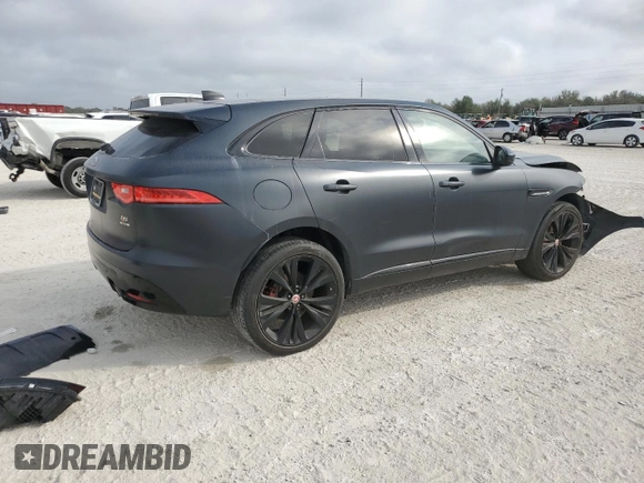 2020 Jaguar F-Pace S with VIN SADCM2FV3LA658852, listed as a Copart auction lot 44826025 with 25,574 mi miles and Salvage title. Bid and sale history available at DreamBid. Image 3.