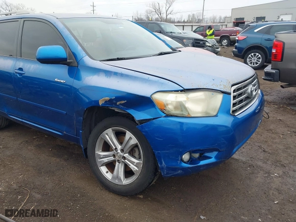 2008 Toyota Highlander Sport with VIN JTEDS43A682011877, listed as a IAAI auction lot 41546550 with 237,948 mi miles. Bid and sale history available at carsss.com. Image 6.