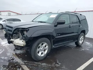 2005 Toyota 4Runner SR5 with VIN JTEBU14R950077268, listed as a IAAI auction lot 41588206 with 188,870 mi miles. Bid and sale history available at carsss.com. Image 2.
