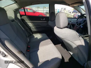 2011 Mitsubishi Galant FE z VIN 4A32B2FF4BE019454, wystawiony jako Copart lot #72716034 z przebiegiem 239 676 mil mil oraz Szkoda całkowita • Salvage title. Historia ofert i sprzedaży dostępna na DreamBid. Obrazek 10.