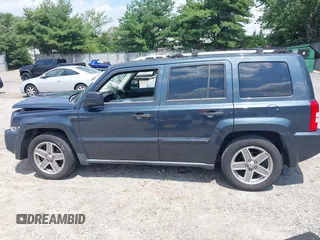 2007 Jeep Patriot Limited with VIN 1J8FT48W37D285614, listed as a IAAI auction lot 42616625 with 113,502 mi miles and . Bid and sale history available at DreamBid. Image 14.