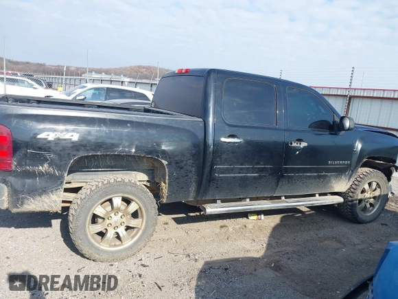 2013 Chevrolet Silverado 1500 LT with VIN 3GCPKSE76DG123345, listed as a IAAI auction lot 40983382 with 232,450 mi miles and . Bid and sale history available at DreamBid. Image 13.