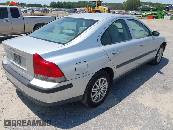 2004 Volvo S60 с VIN YV1RS61T442343704, выставлен на аукционе IAAI как лот 42318811 с пробегом 173 475 миль миль и . История ставок и продаж доступна на DreamBid. Изображение 4.