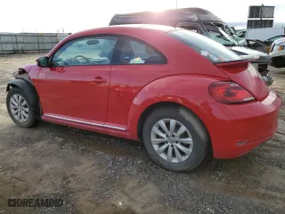 2019 Volkswagen Beetle S with VIN 3VWFD7AT3KM708711, listed as a Copart auction lot 82218764 with 98,387 mi miles and Salvage Title. Bid and sale history available at carsss.com. Image 2.