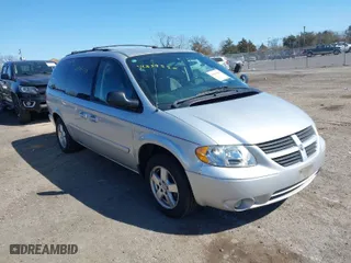2007 Dodge Grand Caravan SXT with VIN 2D4GP44L27R110895, listed as a IAAI auction lot 41859550 with 210,111 mi miles. Bid and sale history available at carsss.com. Image 1.