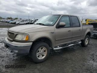 2003 Ford F-150 XLT with VIN 1FTRW08L33KD42233, listed as a Copart auction lot 52705425 with 0 mi miles and Clean Title. Bid and sale history available at carsss.com. Image 1.