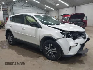2018 Toyota RAV4 LE с VIN JTMBFREV7JJ207951, выставлен на аукционе IAAI как лот 42376282 с пробегом 109 704 миль миль и . История ставок и продаж доступна на DreamBid. Изображение 1.