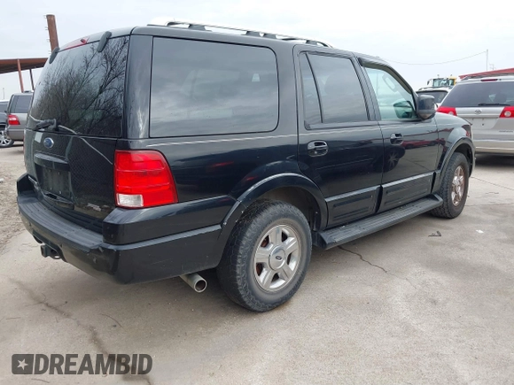 2005 Ford Expedition Limited with VIN 1FMFU19515LA60065, listed as a IAAI auction lot 41447029 with 232,953 mi miles. Bid and sale history available at carsss.com. Image 4.