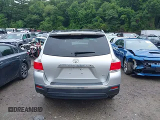 2013 Toyota Highlander Limited with VIN 5TDDK3EH2DS237488, listed as a IAAI auction lot 42672328 with 196,981 mi miles and . Bid and sale history available at DreamBid. Image 17.
