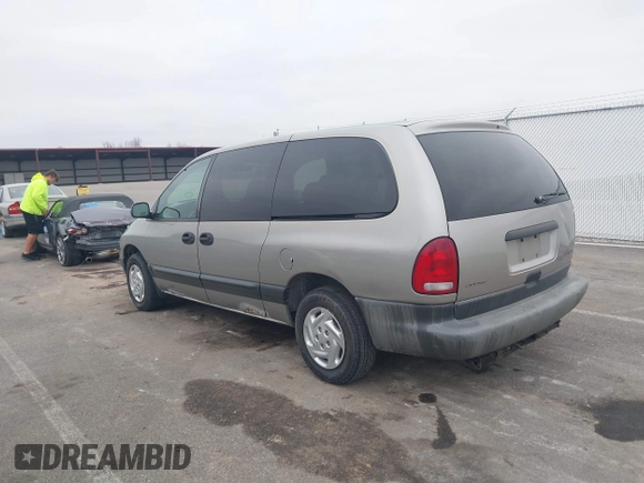 1996 Dodge Caravan Sport with VIN 2B4GP4436TR674232, listed as a IAAI auction lot 40867647 with Not Provided miles and . Bid and sale history available at carsss.com. Image 3.