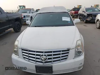 2006 Cadillac DTS Professional z VIN 1GEEH06Y86U500525, wystawiony jako IAAI lot #41835553 z przebiegiem 55 552 mil mil oraz . Historia ofert i sprzedaży dostępna na DreamBid. Obrazek 6.