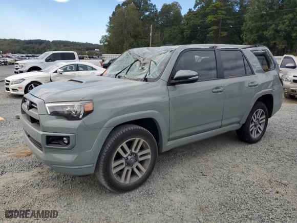 2023 Toyota 4Runner TRD Sport with VIN JTESU5JR5P6172096, listed as a Copart auction lot 75617604 with 11,061 mi miles and Salvage Title. Bid and sale history available at carsss.com. Image 1.