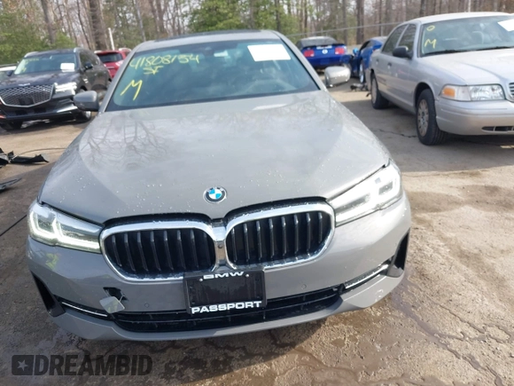 2021 BMW 5 Series 530i xDrive with VIN WBA13BJ01MWW91111, listed as a IAAI auction lot 41808154 with 39,705 mi miles and . Bid and sale history available at carsss.com. Image 12.