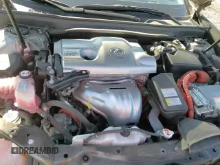 2017 Lexus ES 300h z VIN JTHBW1GG9H2158951, wystawiony jako Copart lot #70313545 z przebiegiem 149 840 mil mil oraz Szkoda całkowita • Salvage title. Historia ofert i sprzedaży dostępna na DreamBid. Obrazek 16.