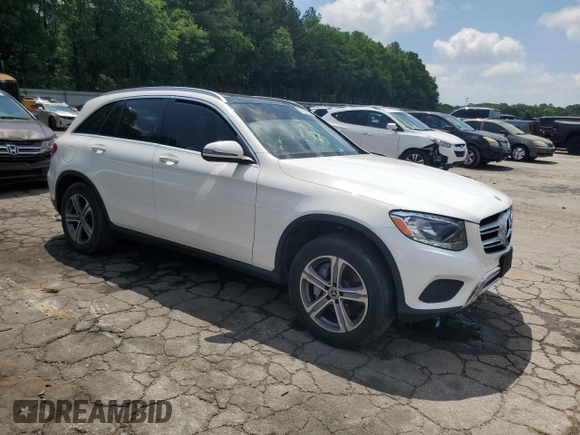 2019 Mercedes-Benz GLC 300 z VIN WDC0G4JB3KV169139, wystawiony jako Copart lot #55762975 z przebiegiem 106 870 mil mil oraz Szkoda całkowita • Salvage title. Historia ofert i sprzedaży dostępna na DreamBid. Obrazek 4.